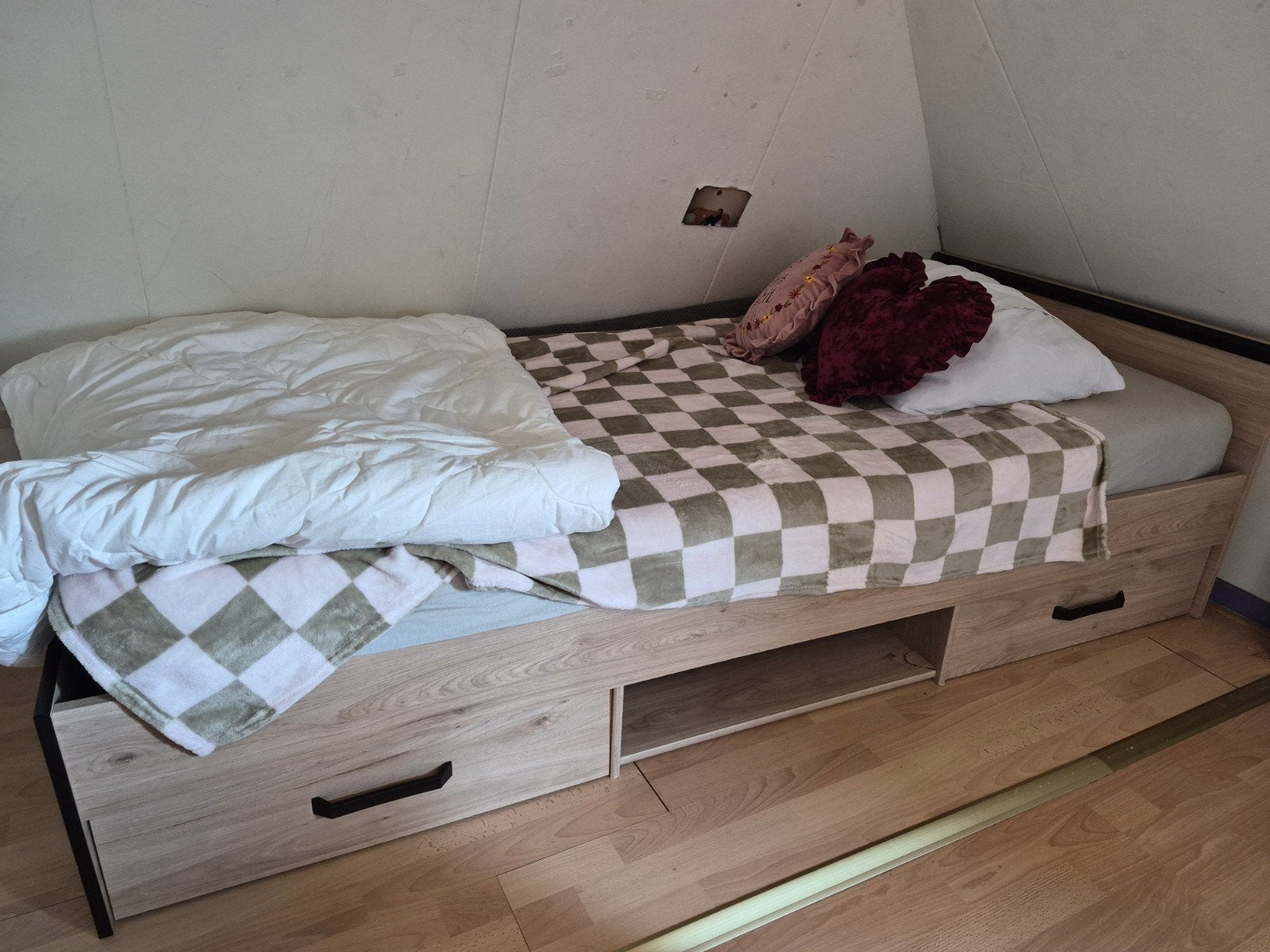 Eenpersoonsbed met opberglades, Ophalen, Gebruikt, 90 cm, 200 cm