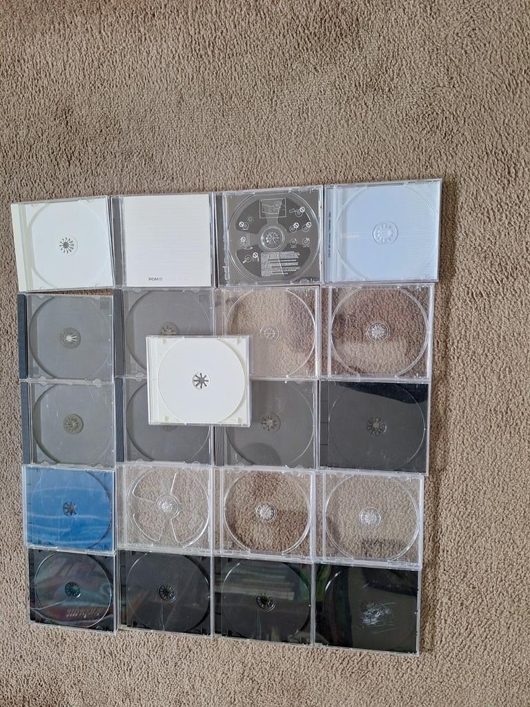 21 lege cd doosjes, Cd's en Dvd's, Cassettebandjes, Ophalen, Gebruikt, Overige genres, Toebehoren