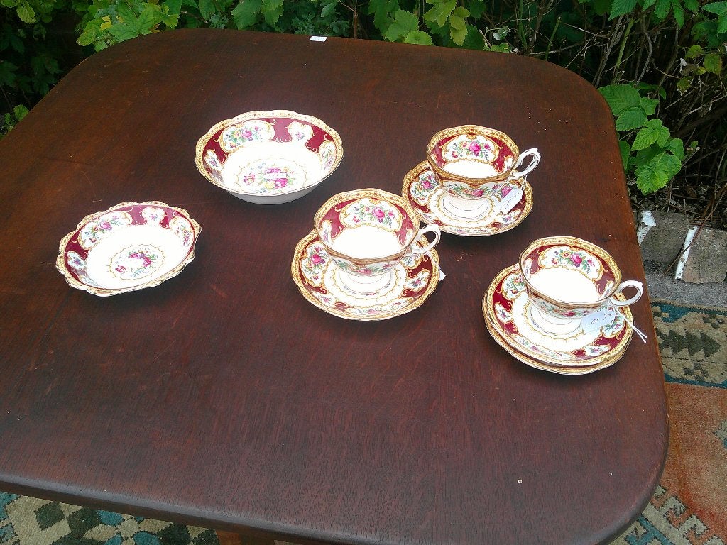 royal albert - lady hamilton, Antiek en Kunst, Antiek | Servies los, Ophalen of Verzenden