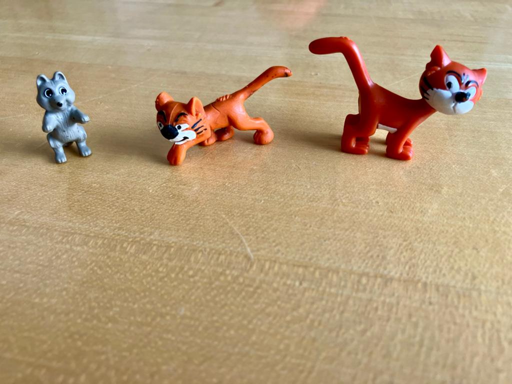 89 Dinnyfiguren, Smurfen & Efteling figuren jaren '80, Verzamelen, Poppetjes en Figuurtjes, Ophalen of Verzenden, Zo goed als nieuw