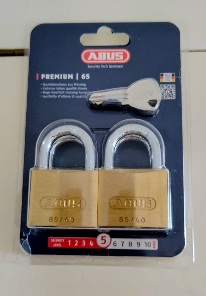 4 ABUS hangsloten 65/40 - met 5 dezelfde sleutels - nieuw, Ophalen of Verzenden, Nieuw, Koper of Messing, Slot