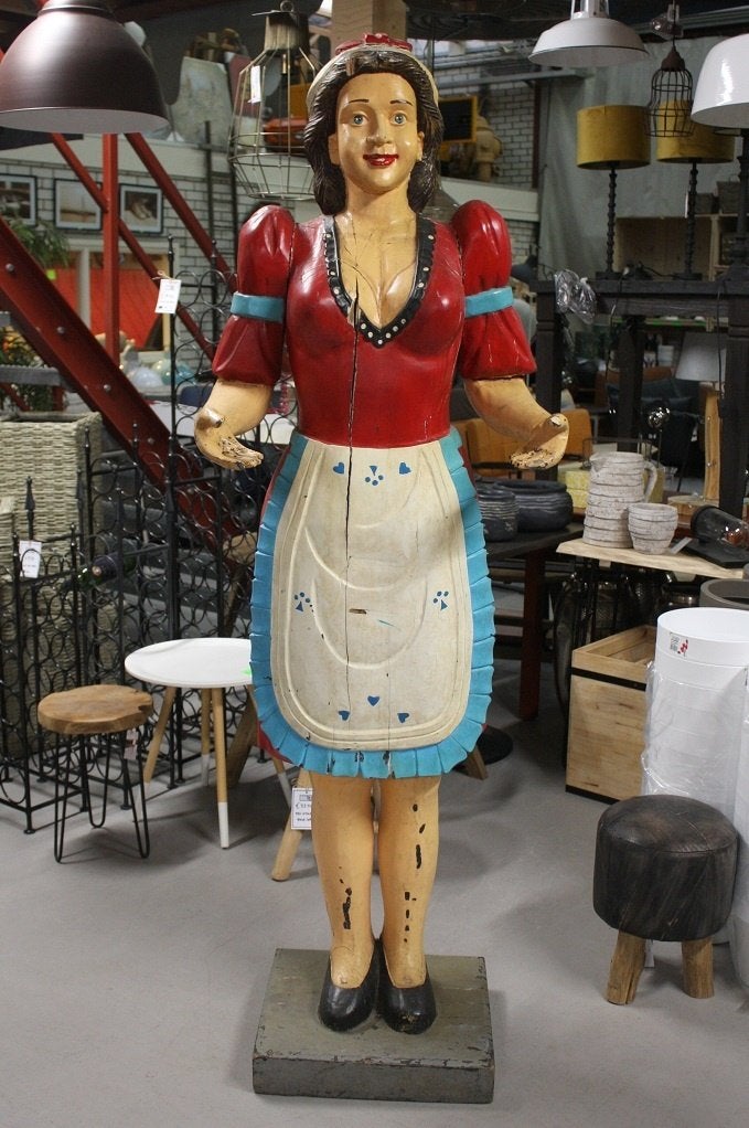 Uniek oud houten beeld van een serveerster horeca restaurant, Ophalen, 1 meter - 2 meter, Beeld, Hout
