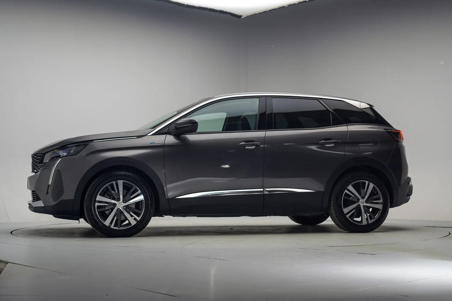 Peugeot 3008 1.6 HYbrid 225pk Allure [ Navi Apple/Android Cl, Auto's, Dealer onderhouden, Bedrijf, Hybride Elektrisch/Benzine