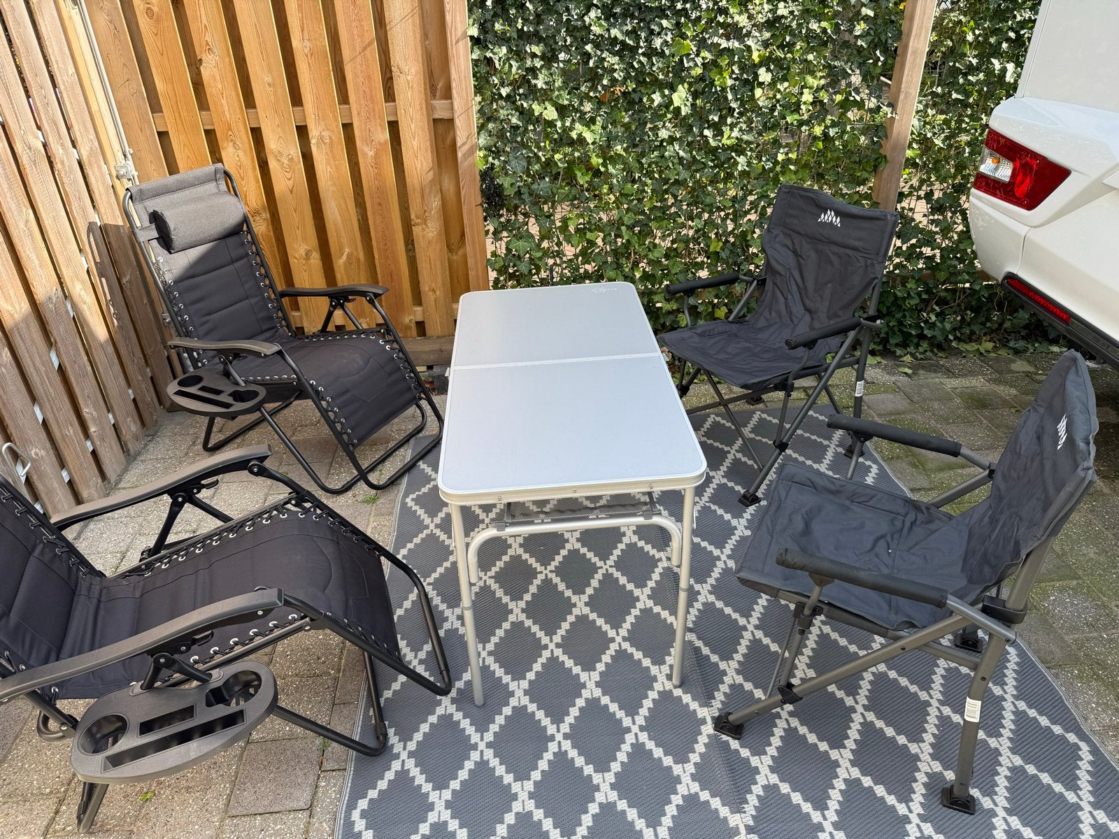 Complete Campingset: Tafel, 2 Relaxstoelen, 2 Klapstoelen, Ophalen, Gebruikt, Campingstoel