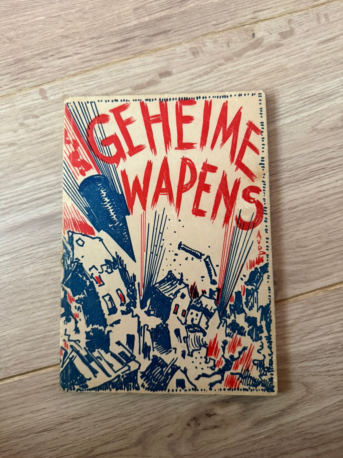 Geheime Wapens - van Raket tot Atoombom - J.C. Forthaas, Boeken, Ophalen of Verzenden, Tweede Wereldoorlog, Gelezen