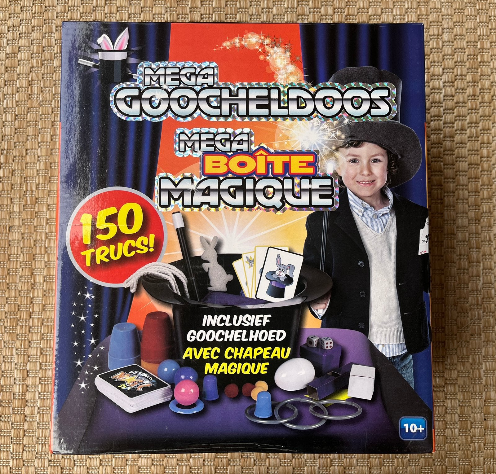 Mega Goocheldoos 150 trucs in doos, Ophalen, Zo goed als nieuw