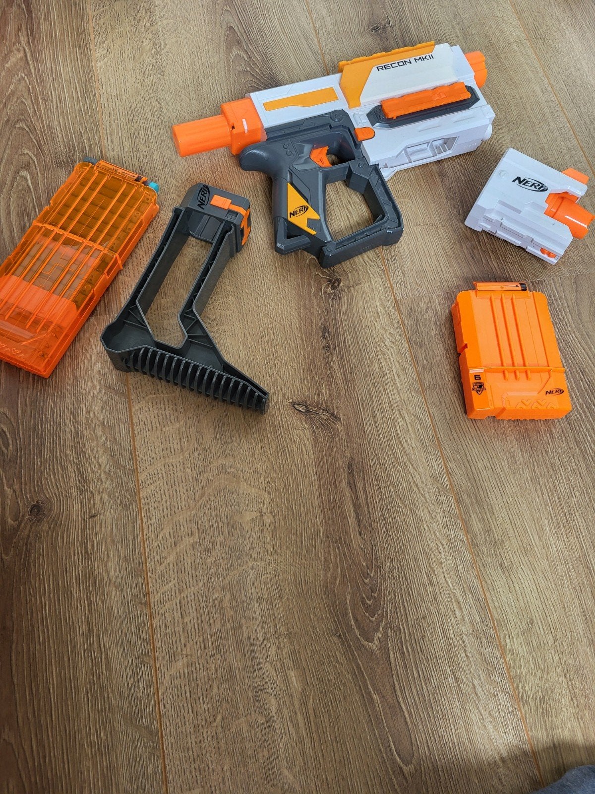 Nerf Recon MKII Blaster met accessoires, Ophalen, Gebruikt, Jongen of Meisje