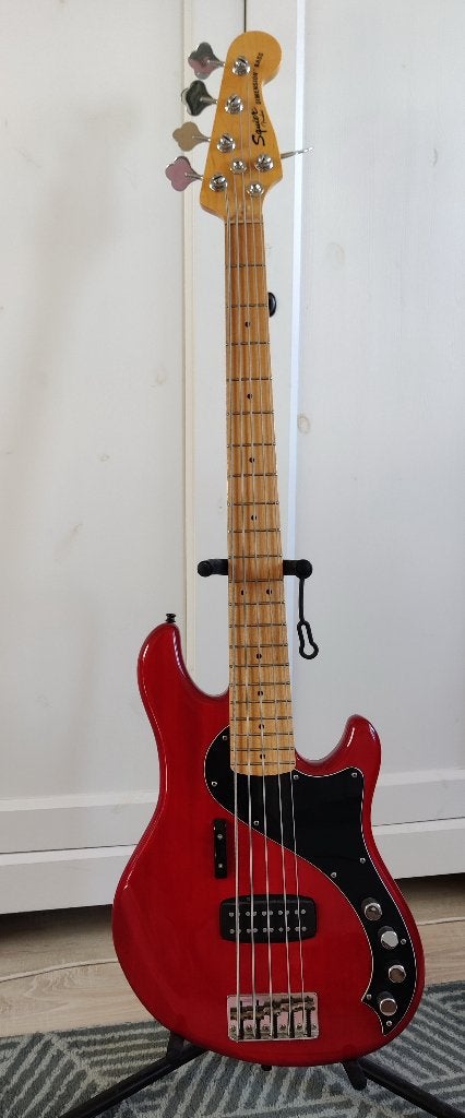 squier dimension V basgitaar, Muziek en Instrumenten, Snaarinstrumenten | Gitaren | Bas, Ophalen of Verzenden, Zo goed als nieuw