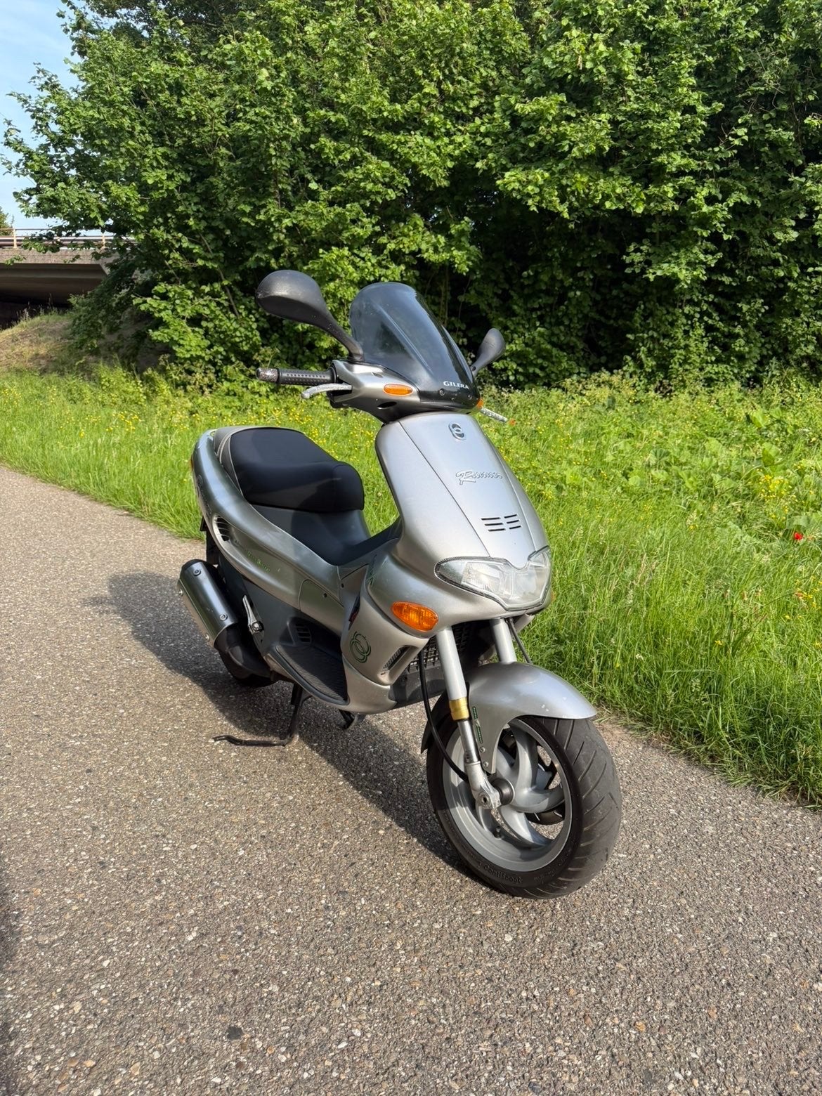 Nieuwstaat runner motorscooter, Ophalen of Verzenden, Zo goed als nieuw