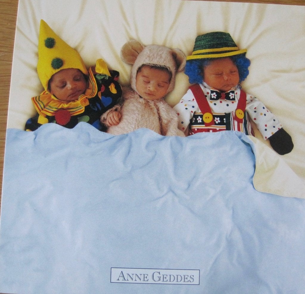 Anne Geddes - drie kindjes in bed, Verzenden, 1980 tot heden, Gelopen, Kinderen