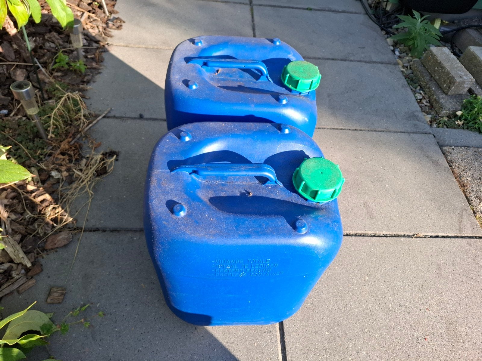 jerrycan 2x 20 liter, Ophalen