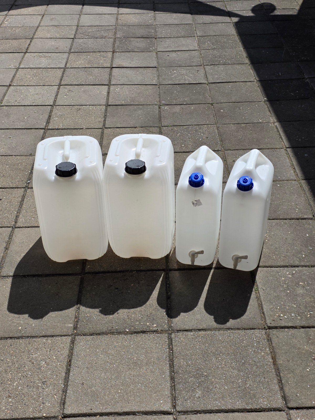 Diverse jerrycans, waterflessen, watercontainers, Dieren en Toebehoren, Vissen | Aquaria en Toebehoren, Ophalen, Gebruikt