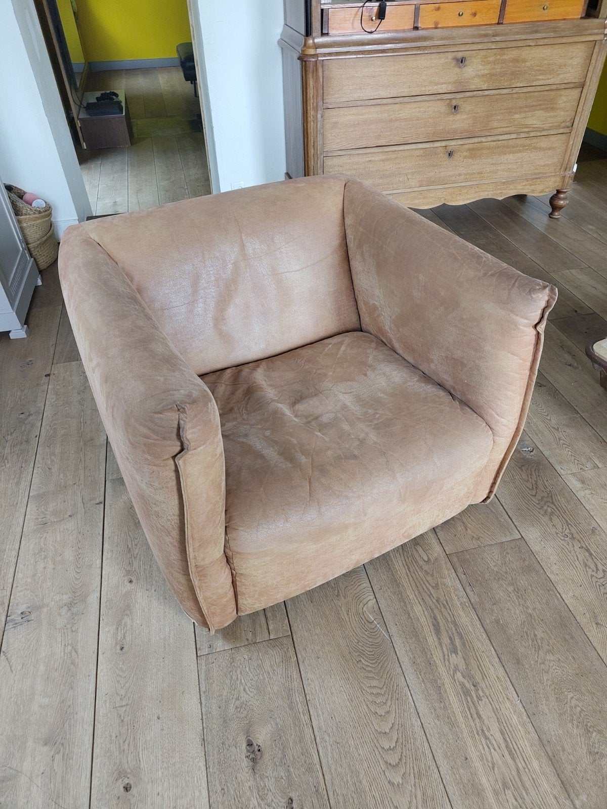 UMIX Fauteuil - Comfortabele Bruine Leren Stoel, Ophalen, Modern, Comfortabel, Gebruikt, 75 tot 100 cm