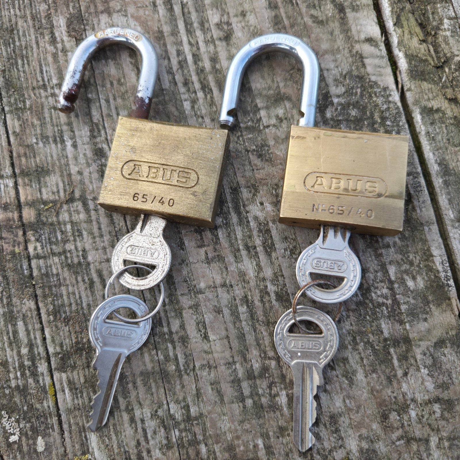 2 x Abus cilinderslot veiligheidsslot hangslot 65/40, Ophalen of Verzenden, Gebruikt
