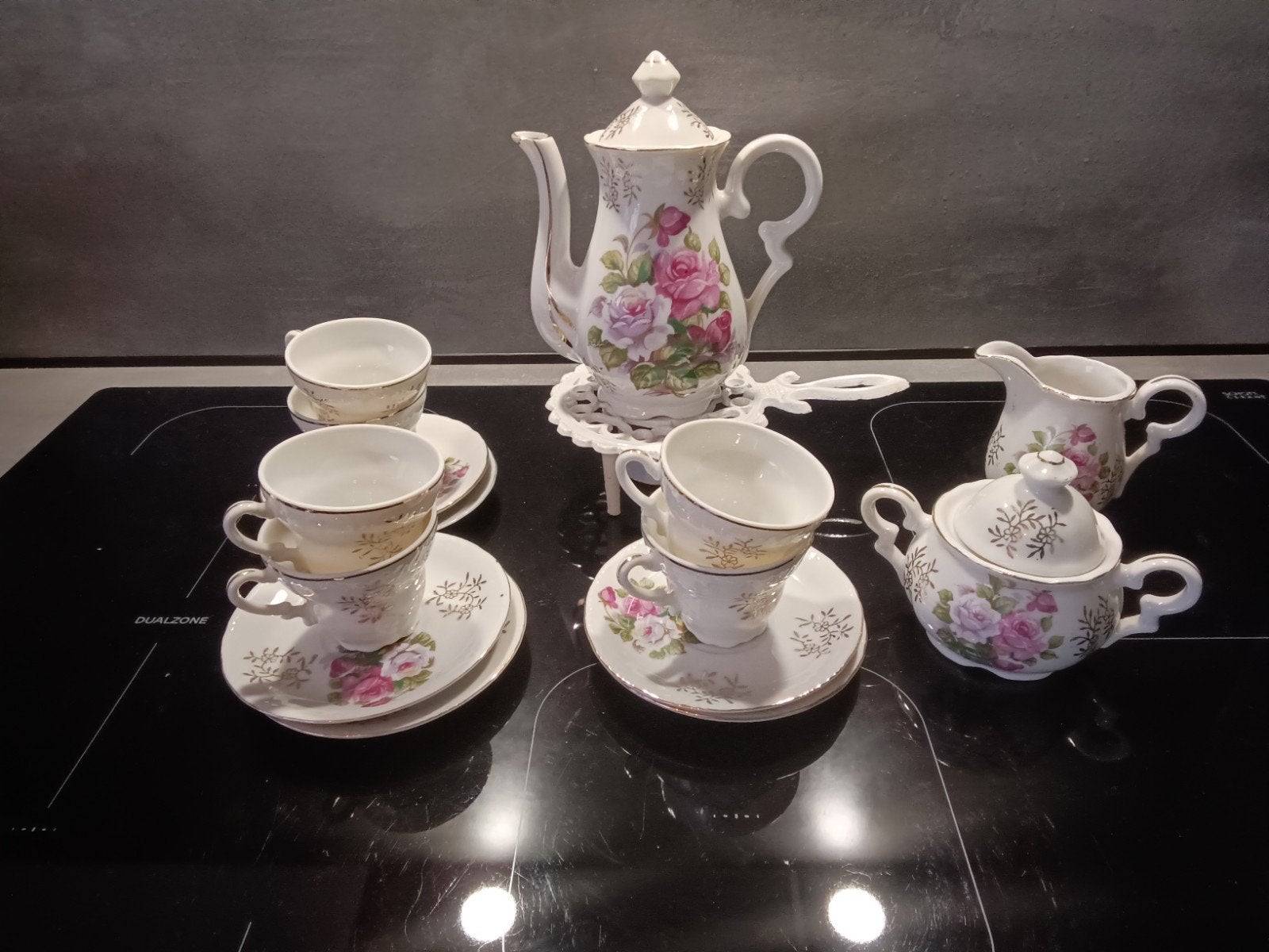 Vintage porseleinen mini theeservies met rozenmotief, Ophalen of Verzenden