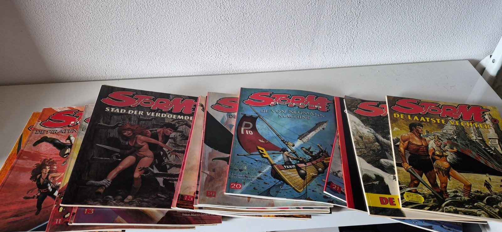 Storm, Europa, Ophalen, Gelezen, Meerdere comics