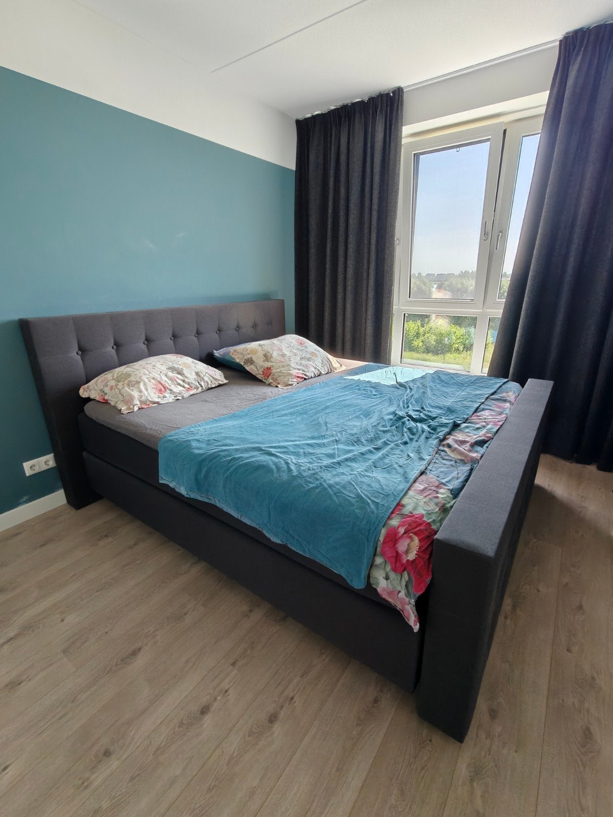 Swiss Sense boxspring 180 x 200 cm, Ophalen, Gebruikt, Zwart, Tweepersoons
