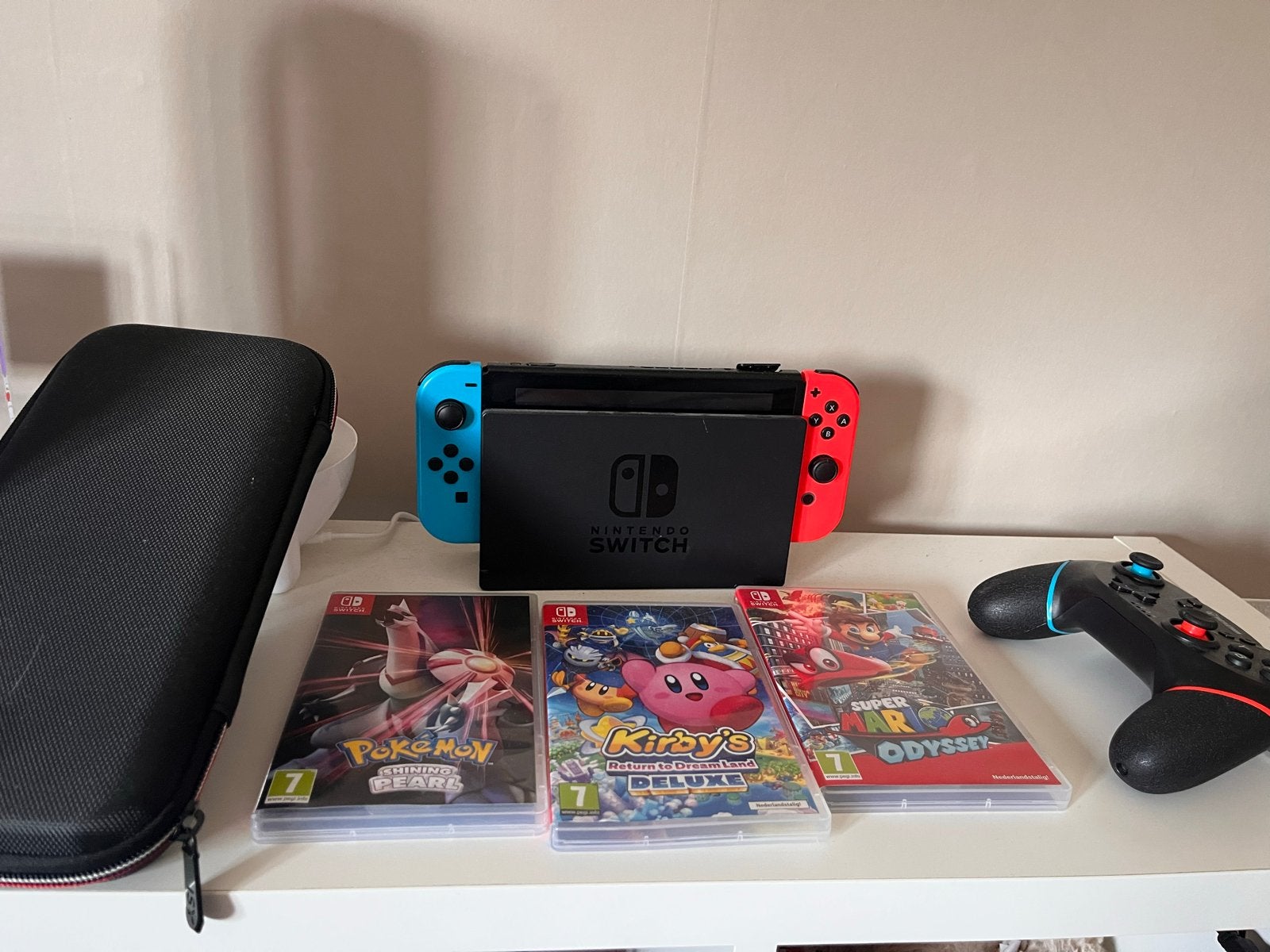 Nintendo Switch met games en extra controller, Spelcomputers en Games, Spelcomputers | Nintendo Switch, Zo goed als nieuw, Switch Original