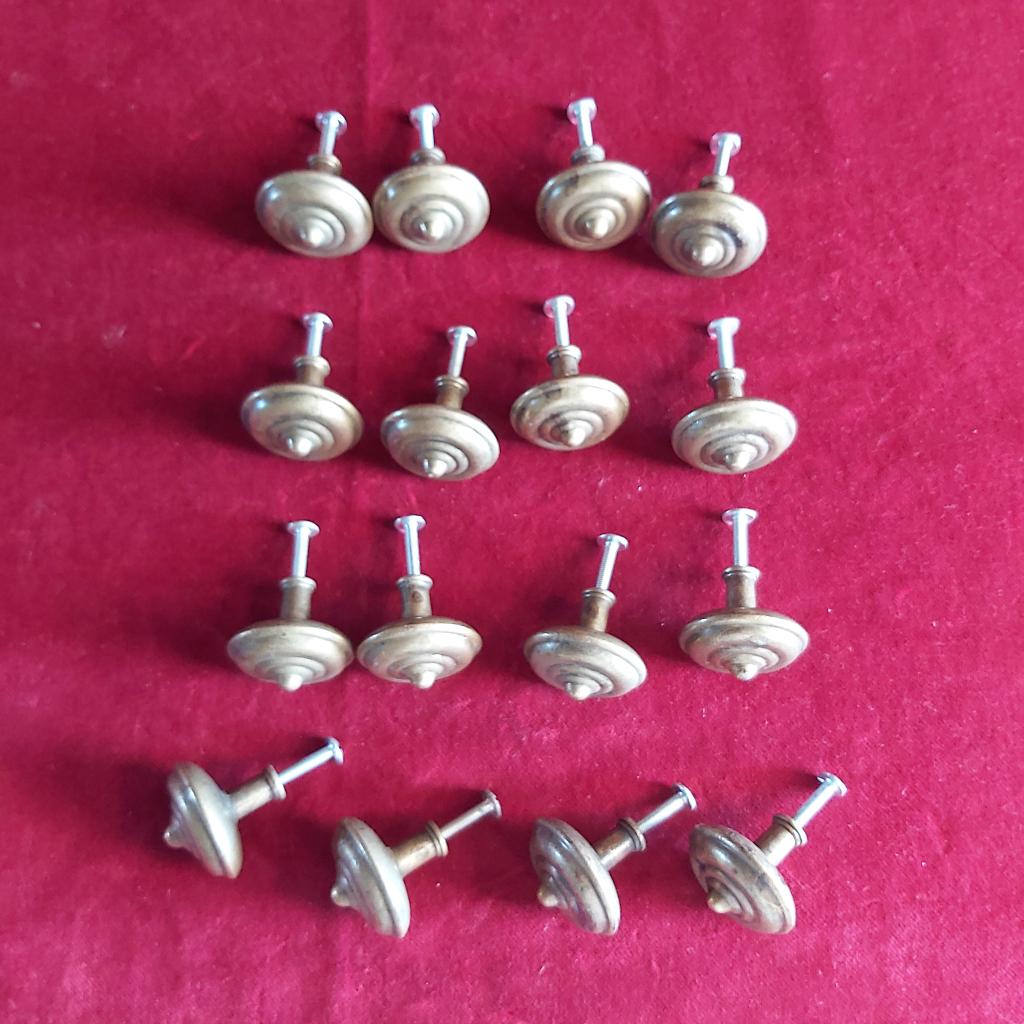 knop knoppen oude meubelknoppen decoratie, Antiek en Kunst, Curiosa en Brocante, Verzenden