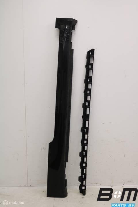 Sideskirt rechts Audi S4 / A4 8E B7 LY9B 8H0853860A, Auto-onderdelen, Gebruikt