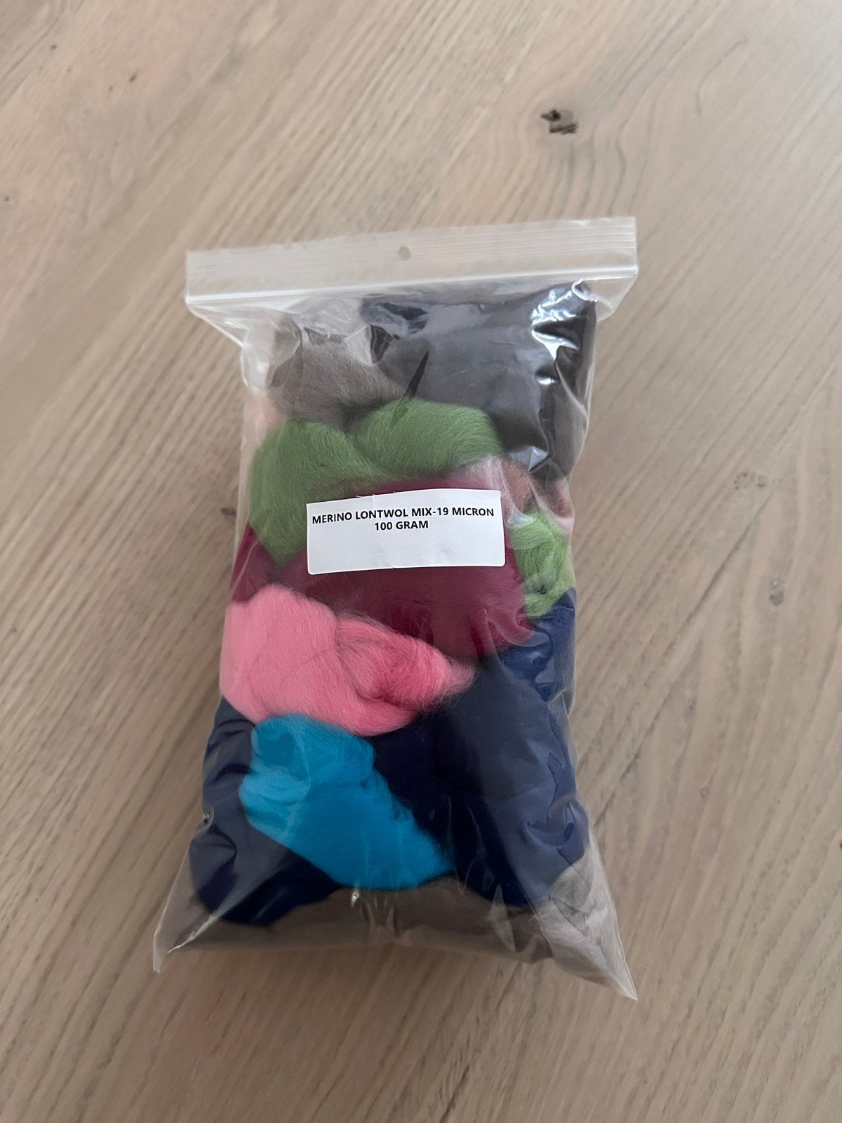 Lontwol merino, Hobby en Vrije tijd, Verzenden, Zo goed als nieuw, Los Vilt