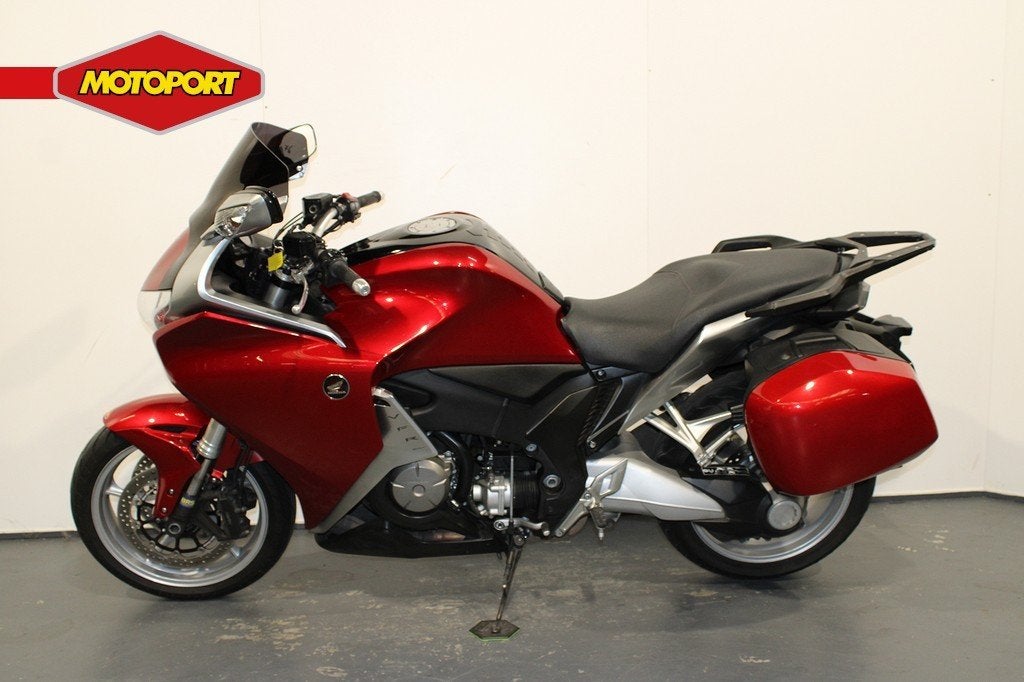 Honda VFR 1200FA (bj 2010), Motoren, Bedrijf, Sport, Mc.benelux@honda-eu.com, Doornveld 180
B-1731  Zellik, BE