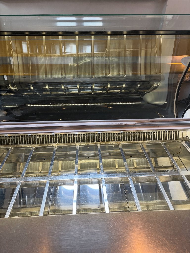 IFI Lunette 18 baks ijsvitrine 2016. Bieden vanaf €2.500, Ophalen, Gebruikt, Koelen en Vriezen