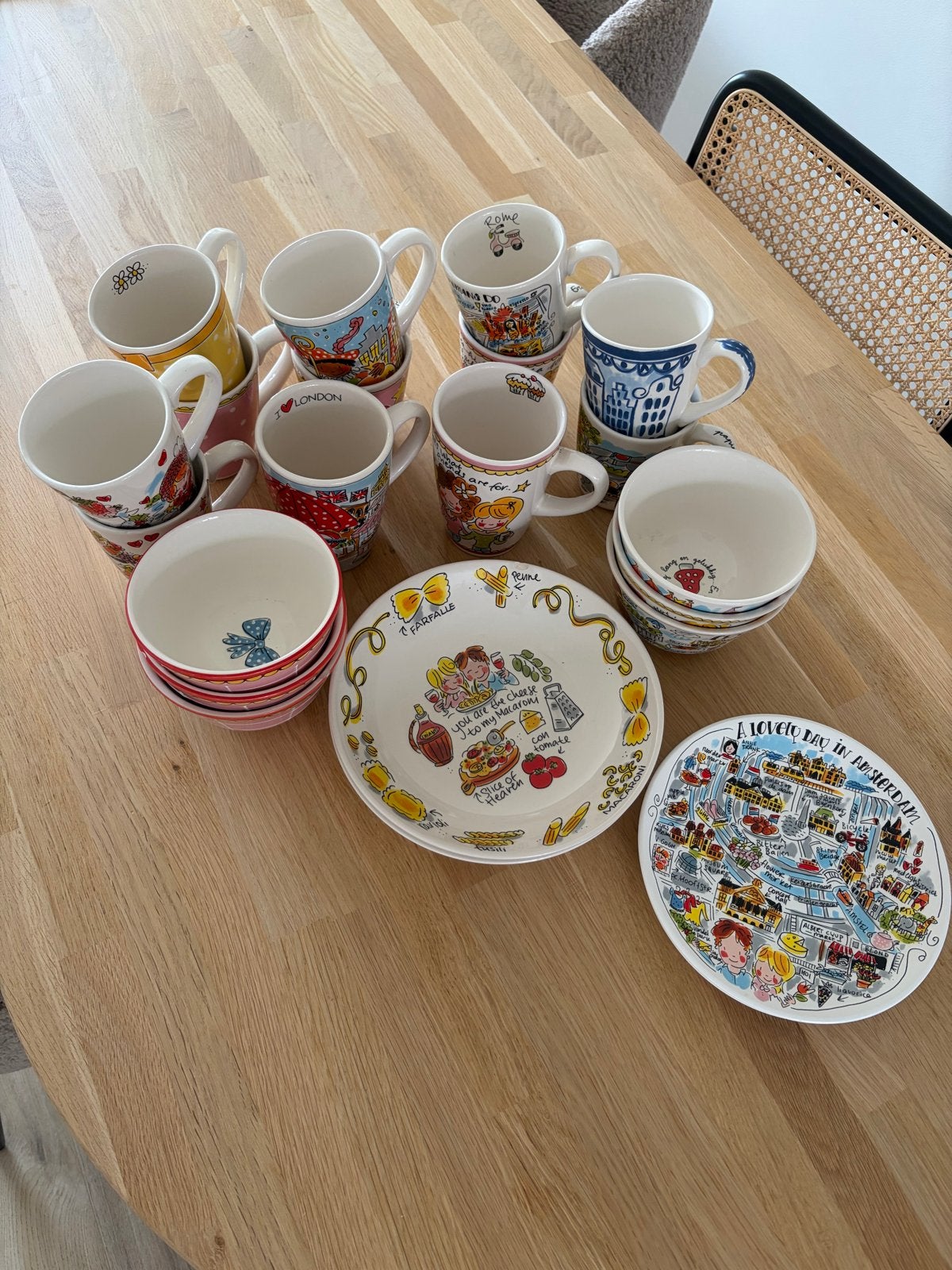 Blond Amsterdam Servies: Borden, Mokken en Kommen, Gebruikt, Keramiek, Ophalen of Verzenden, Bord(en)