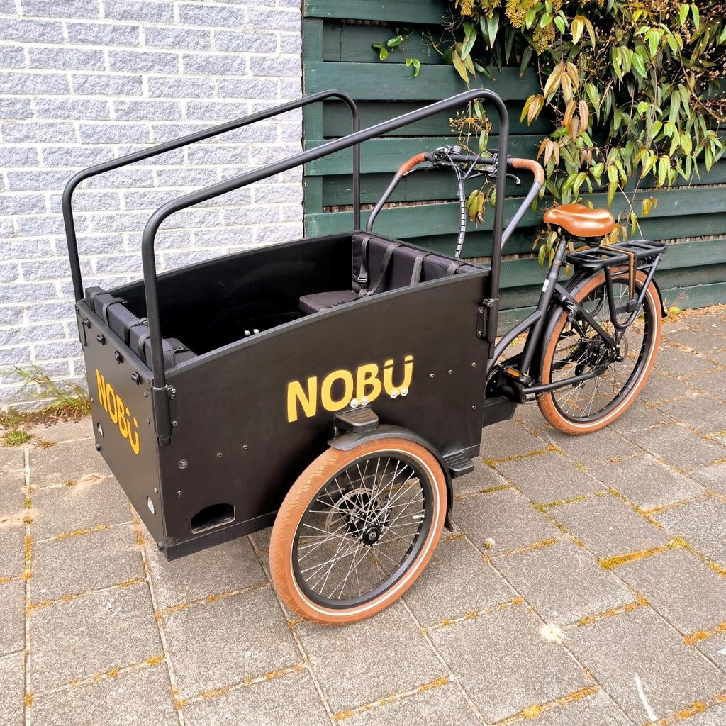 NOBU Robusto Bakfiets 36v 13,5ah - 1 jaar oud - Topstaat, Ophalen, Schijfrem, 4 kinderen of meer, Huif