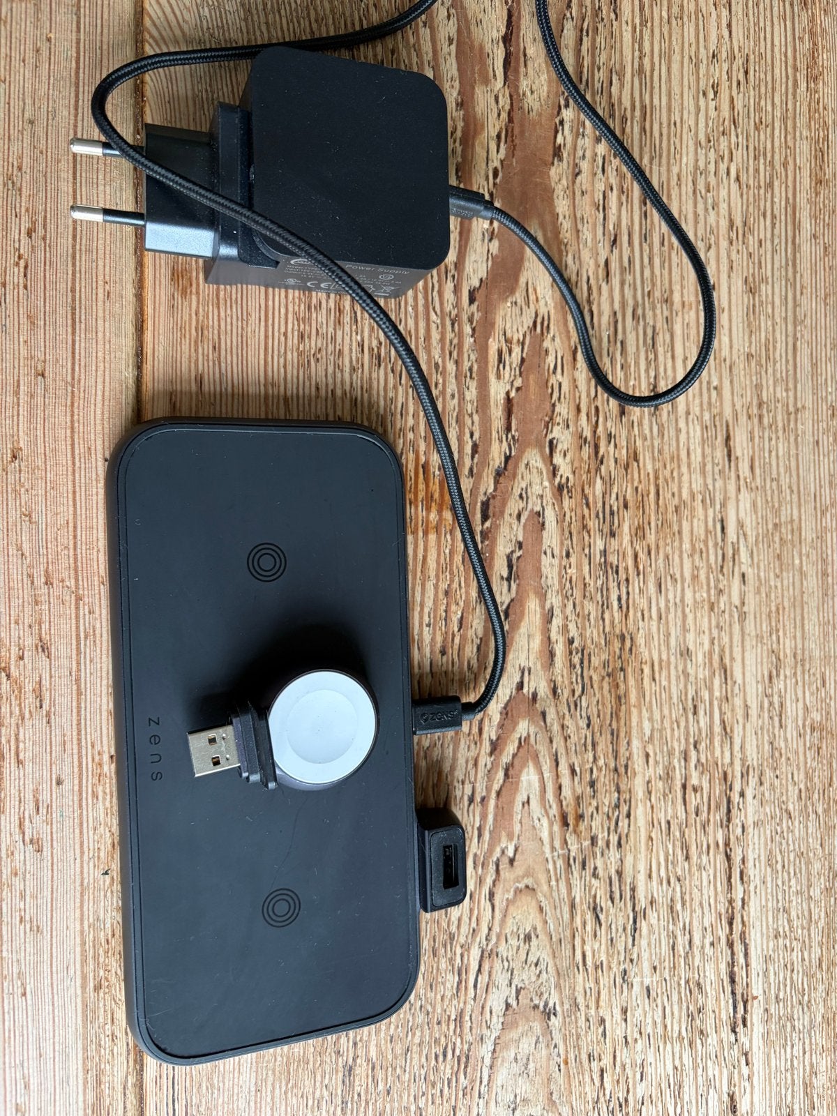 Zens 4-in-1 Draadloze Oplader met Apple Watch Houder, Ophalen of Verzenden, Zo goed als nieuw, Overige typen, Apple