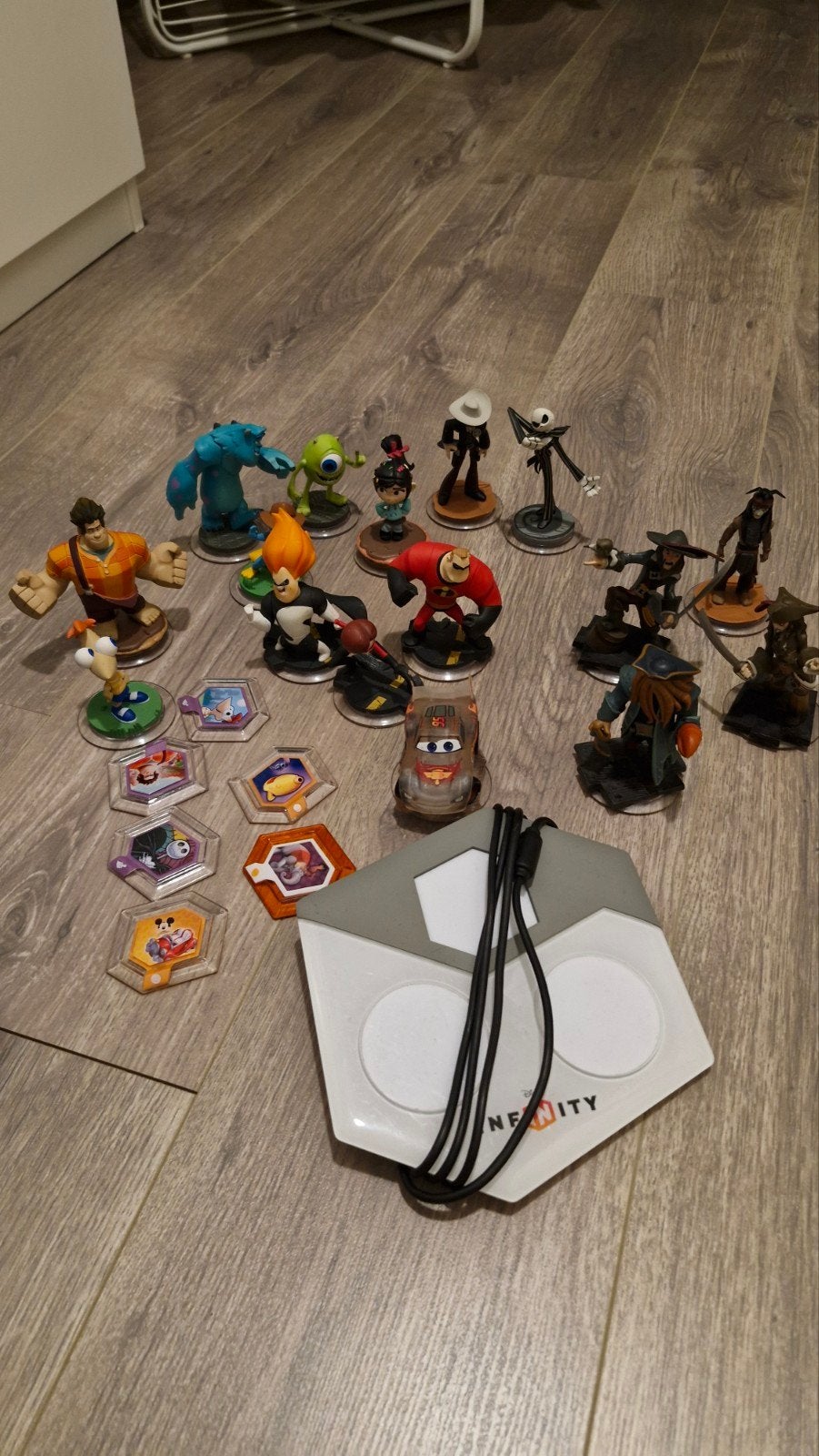 Wii U games, Skylanders en Disney Infinity figuren, Ophalen, Gebruikt, Zonder controller, Met games