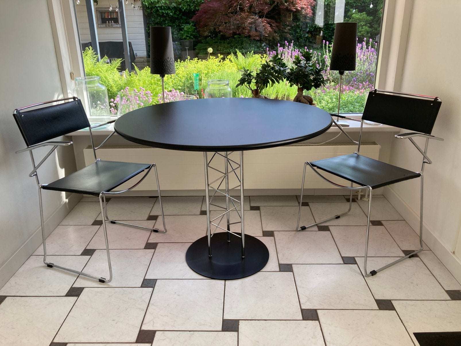 Design eettafel met 2 stoelen - Zwart/Chroom, Ophalen, Gebruikt, Twee, Zwart