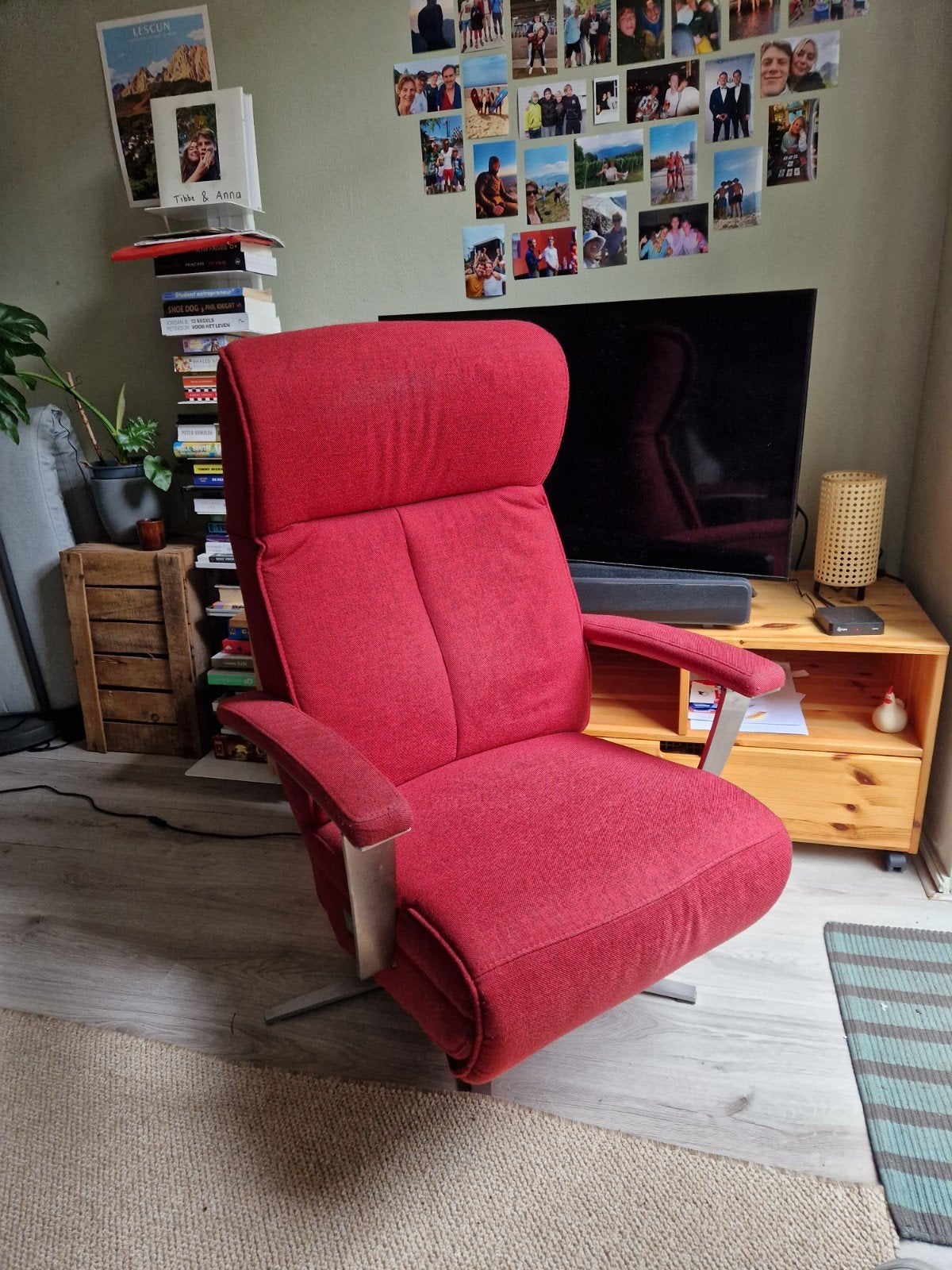 Prominent Relaxfauteuil - Rood, Elektrisch Verstelbaar, Huis en Inrichting, Fauteuils, Ophalen, Gebruikt, 100 tot 125 cm, Modern, Comfort