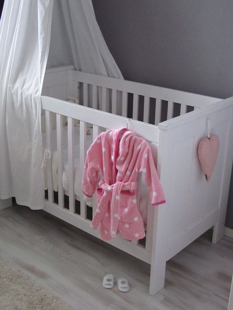 Mooi babybed & vlekvrij ABZ Latex Badstof Medicott-matras, Ophalen, Zo goed als nieuw, Ledikant