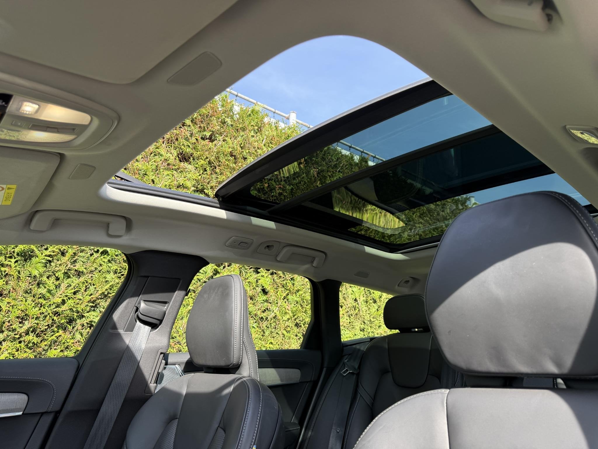 Volvo V90 T8 Plug-in hybrid AWD Ultra Dark, Euro 6, 4 cilinders, 180 min, Hybride Elektrisch/Benzine