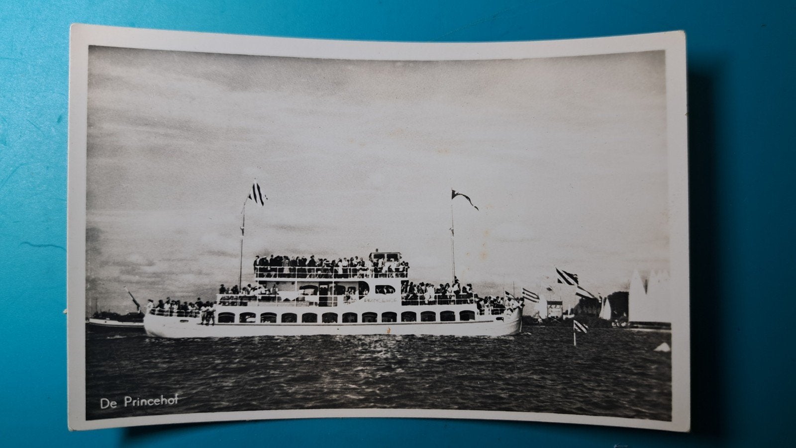 Leeuwarden rondvaartboot de Princehof 1950, Ophalen of Verzenden, 1940 tot 1960, Gelopen, Friesland
