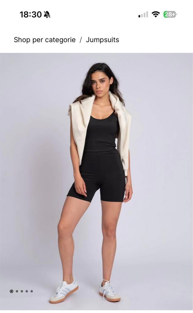 Nikkie sportsuit nieuw, Kleding | Dames, Verzenden, Zo goed als nieuw, Maat 38/40 (M), Zwart