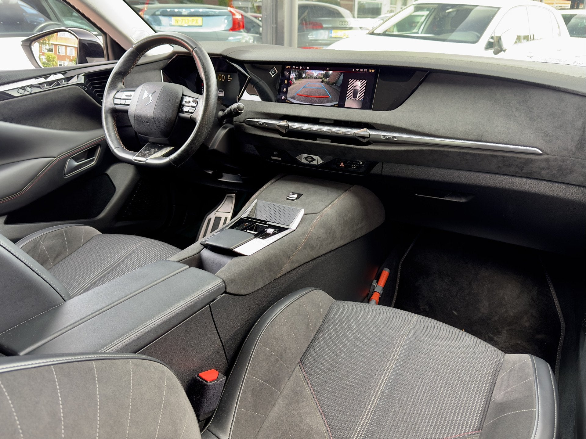 DS DS 4 1.2 AUT8 PERFORMANCE-LINE LEDER NAVI CAMERA APPL-CAR, Gebruikt, Euro 6, 1199 cc, Origineel Nederlands