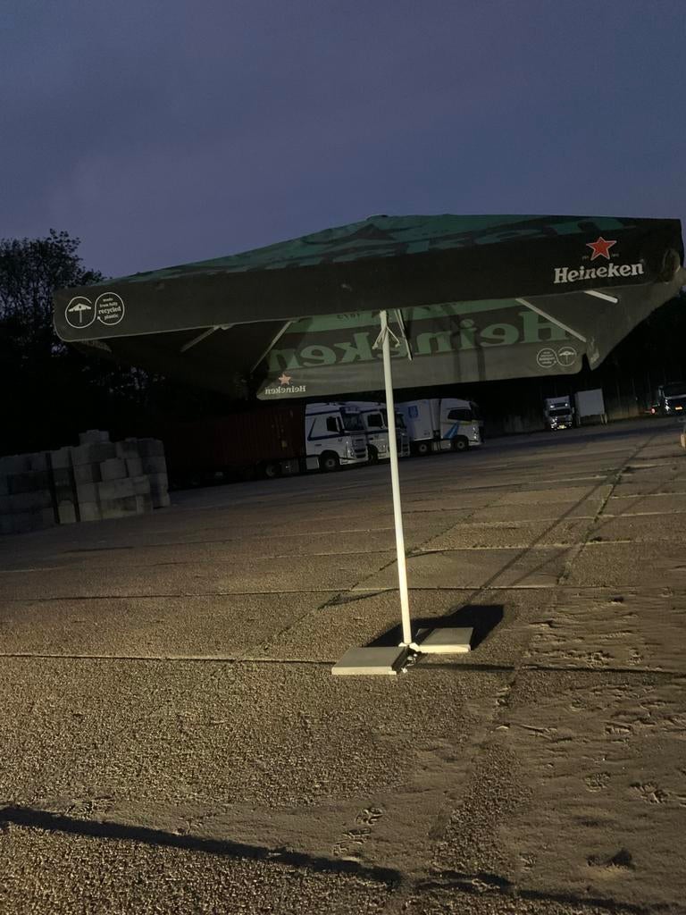 Heineken XXL Parasol - Grote Terrasparasol, Ophalen, Gebruikt, Meer dan 4 meter, Stokparasol