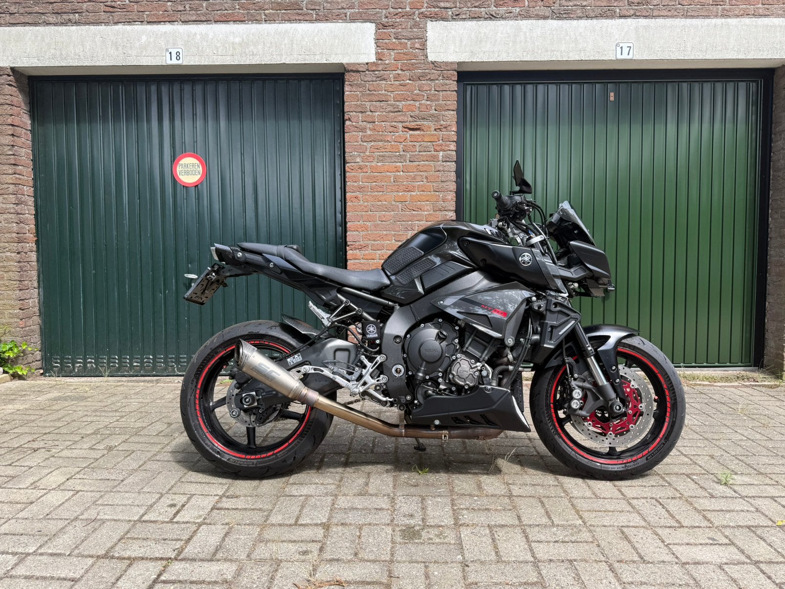Yamaha MT-10, Ophalen, Gebruikt