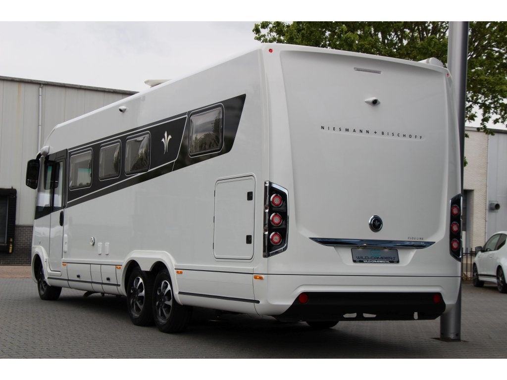 Niesmann+Bischoff Arto 85E CLOU LINE - 180PK AUT - LITHIUM, Caravans en Kamperen, Campers, Niesmann+Bischoff, Fiat, Luifel, Diesel