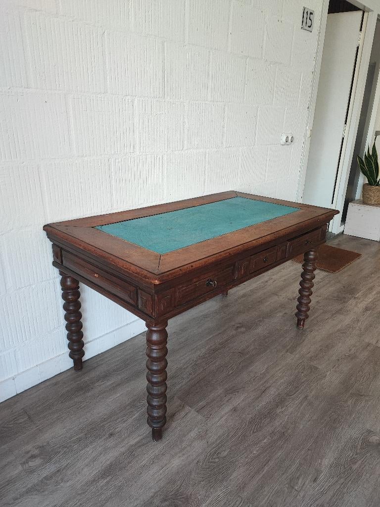 Gratis bureau, Ophalen, Gebruikt