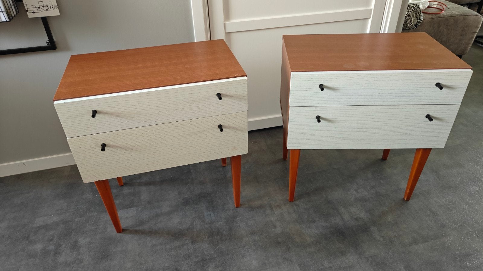 Vintage nachtkastjes of bijzettafeltjes, Gebruikt, 45 tot 65 cm, Hout, 55 tot 70 cm