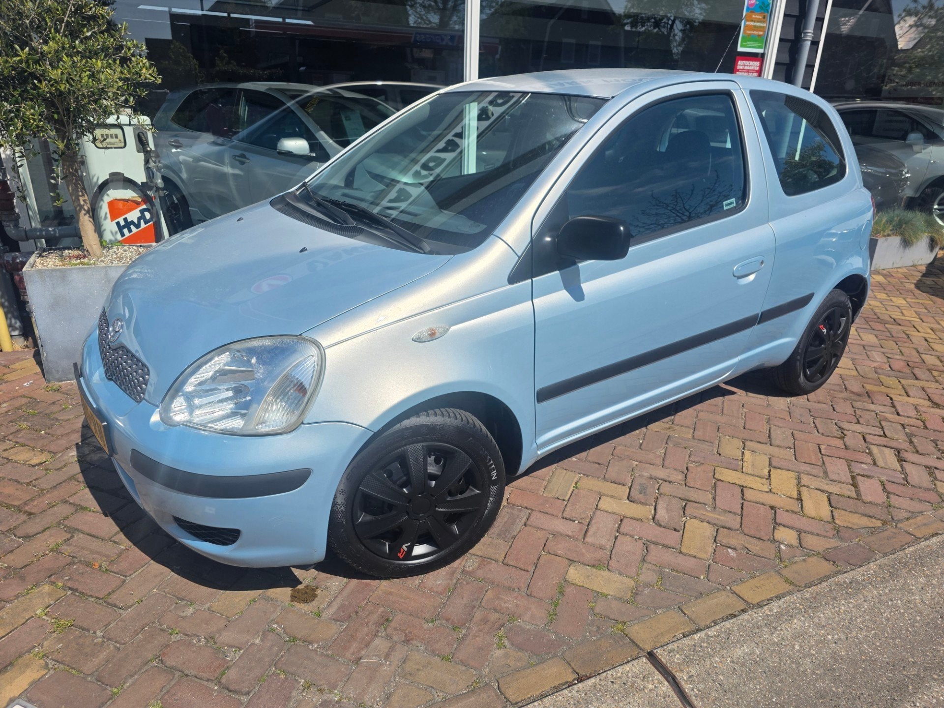 Toyota Yaris 1.3 VVT-i Idols,lage km, Voorwielaandrijving, Gebruikt, 31 €/maand, 4 cilinders