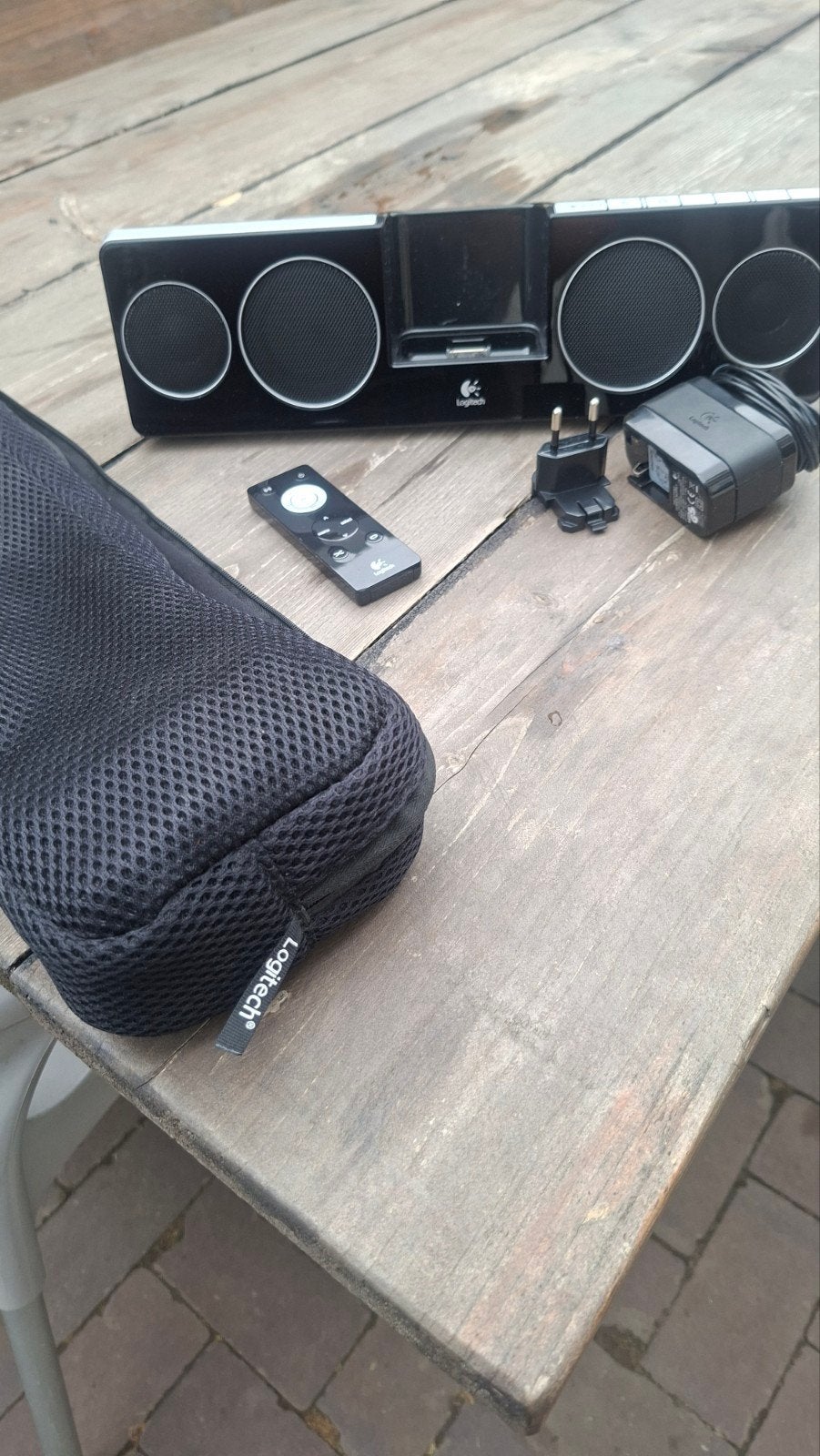 Logitech Pure-Fi Anywhere 2 iPod/iPhone speaker, Ophalen of Verzenden, Zo goed als nieuw