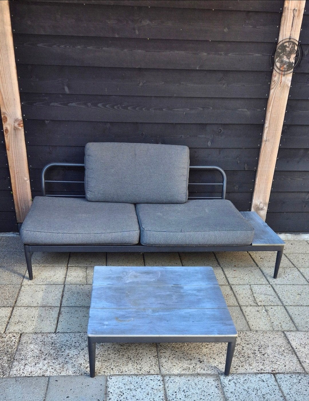 Loungeset met tafeltje
,
Te koop aangeboden: een nette loung, Tuin en Terras, Ophalen, Zo goed als nieuw, Bank