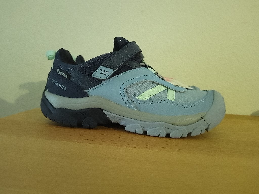 Nieuwe Quechua waterdichte wandelschoenen, maat 31, Quechua, Verzenden, Jongen of Meisje, Schoenen