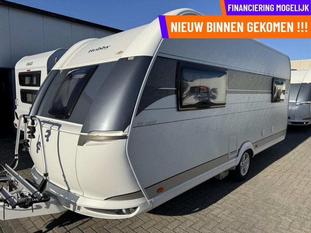 Hobby 495 UL DE LUXE.ENKELE BEDDEN,1750 KG AS,MOVER,VOORTENT, Caravans en Kamperen, Mover, Rondzit, Hobby, 7 tot 8 meter