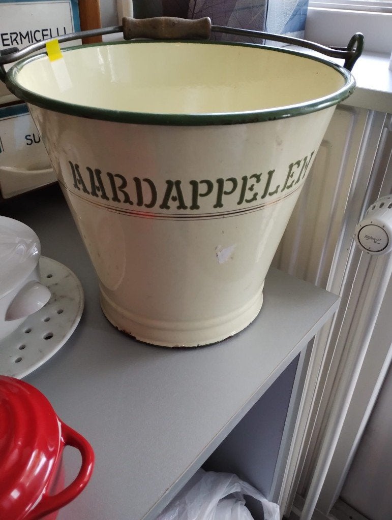 Aardappel emmer (email), Ophalen, Gebruikt, IJzer