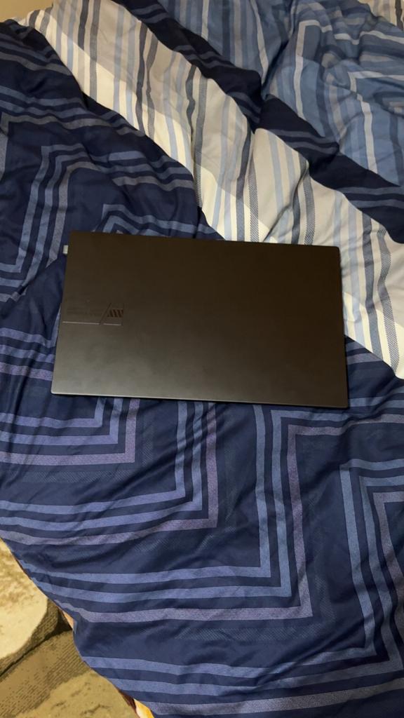 ASUS Vivobook 17X - Ryzen 7, 16GB RAM, 1TB SSD, 17.3" FHD, Computers en Software, Windows Laptops, Ophalen of Verzenden, Zo goed als nieuw